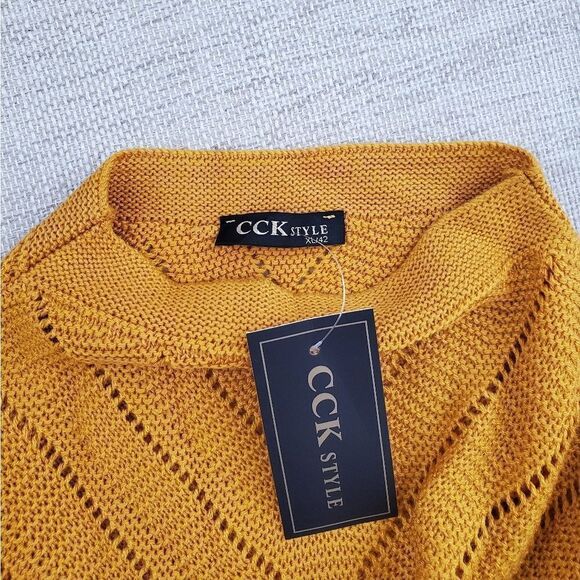 CCK Style Batwing-Sleeve Sweater size XL - Picture 9 of 10